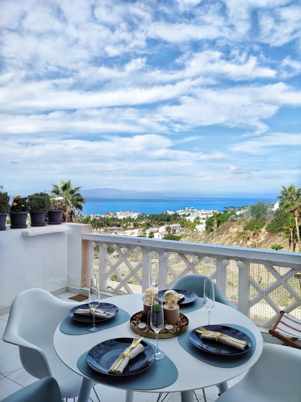Sunshine Escape With Ocean View Apartment Costa Adeje  Exterior photo